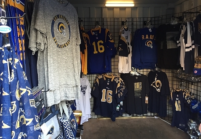 LA Rams Retail 10