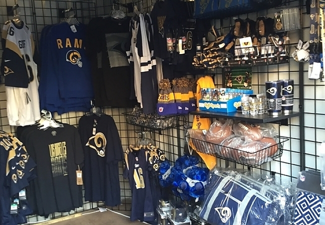 LA Rams Retail 12