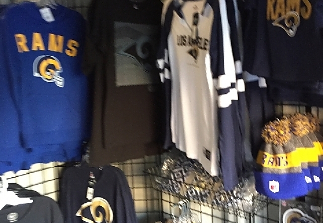 LA Rams Retail 8