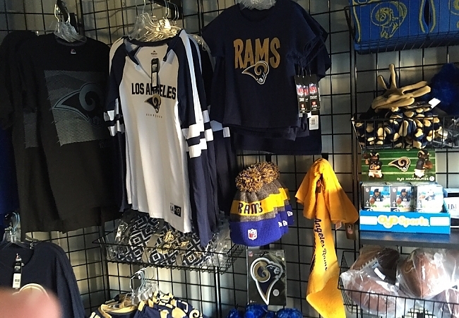LA Rams Retail 9